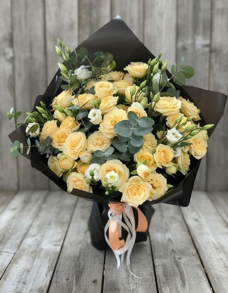 Букет цветов из: Розы и Лизиантусы в Дмитровске