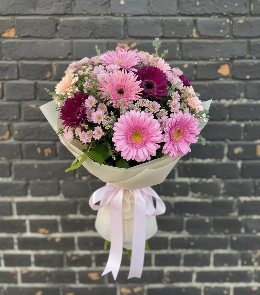 Букет цветов из: Герберы и Хризантемы в Дмитровске