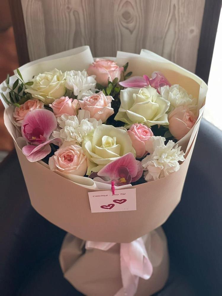 Букет цветов из: Орхидеи, Розы и Гвоздики в Дмитровске