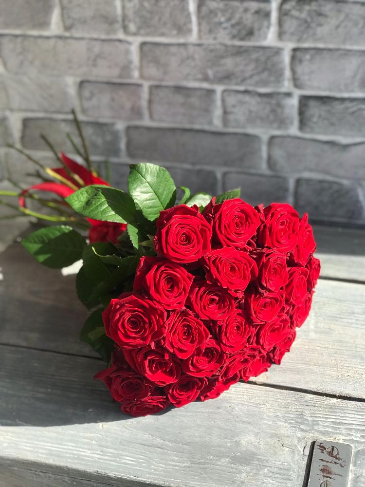 Букет Красные розы Фридом в Дмитровске