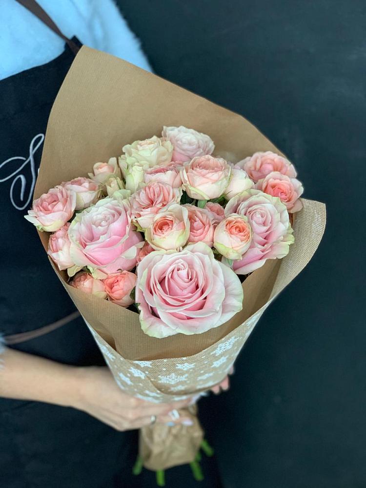 Букет цветов из: Хризантемы и Розы в Дмитровске