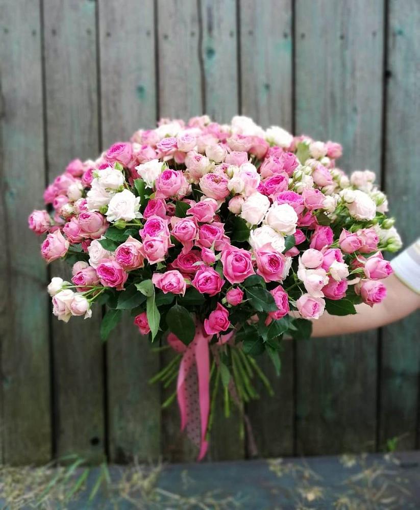 Букет Розовые кустовые розы Натали и Лав Лидия в Дмитровске