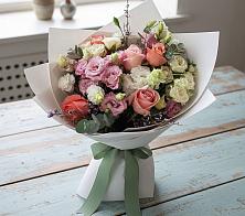 Букет цветов из:  Розы, Лизиантусы и Гвоздики в Дмитровске