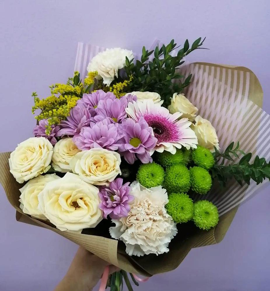 Букет цветов из: Хризантемы, Розы, Гвоздики и Герберы в Дмитровске