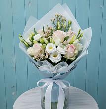 Букет цветов из:  Розы и Лизиантусы в Дмитровске