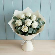Букет Белые розы в Эвкалипте в Дмитровске