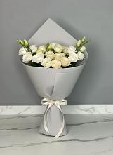 Букет цветов из:  Розы и Лизиантусы в Дмитровске